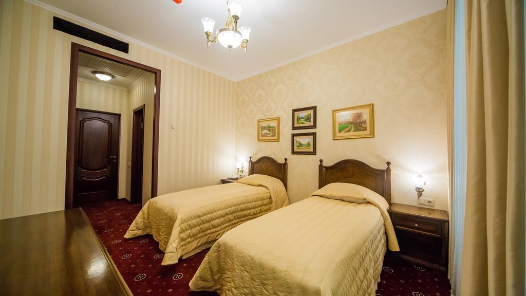 Fenix Hotel Vinnytsia Ruang foto